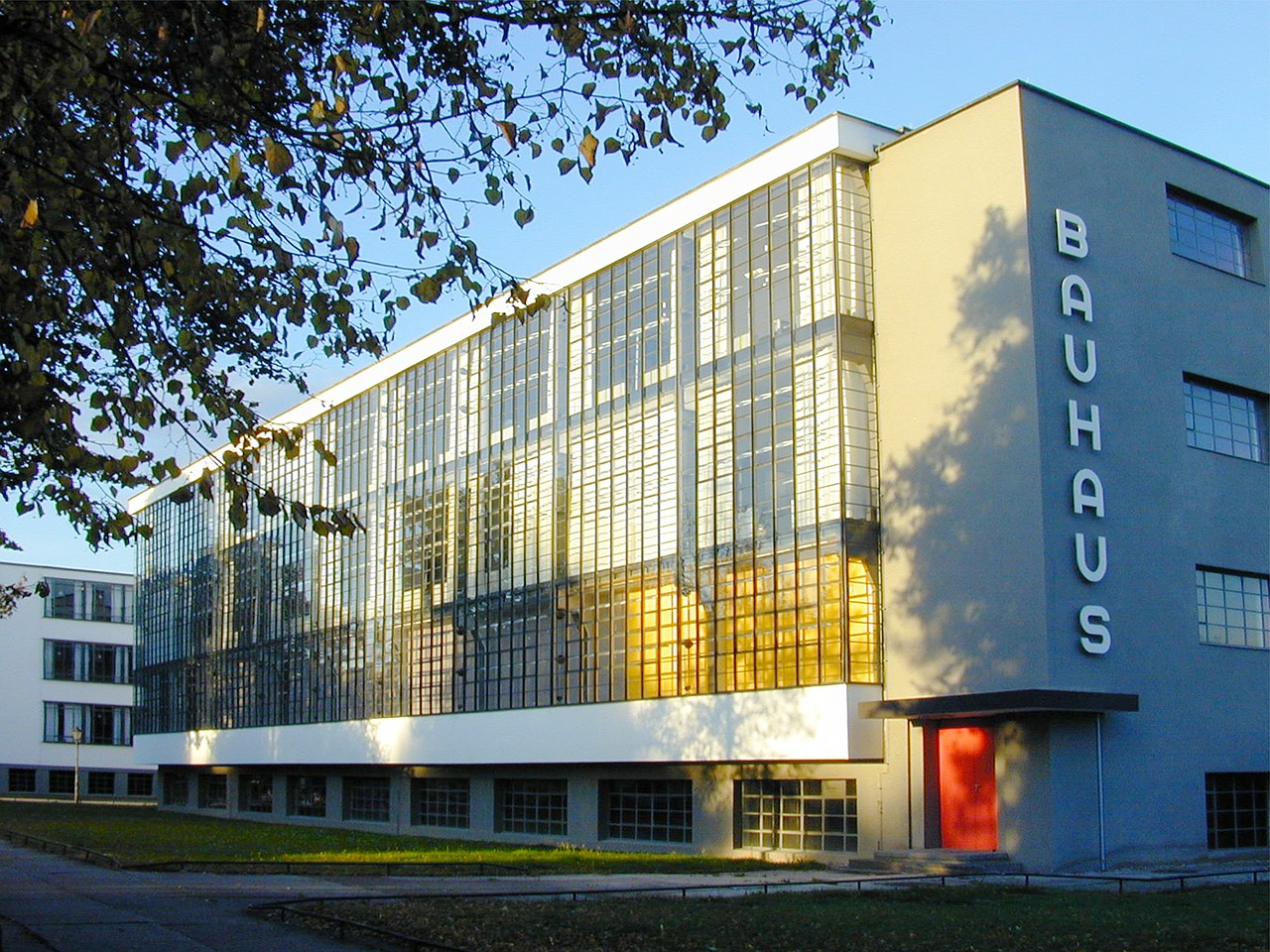 Bauhaus 250403 1280